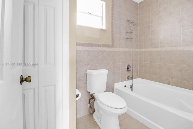 3920 SW 89th Ct B, Miami, FL 33165