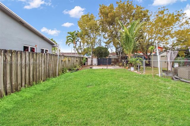 3920 SW 89th Ct B, Miami, FL 33165