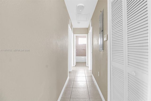 3920 SW 89th Ct B, Miami, FL 33165