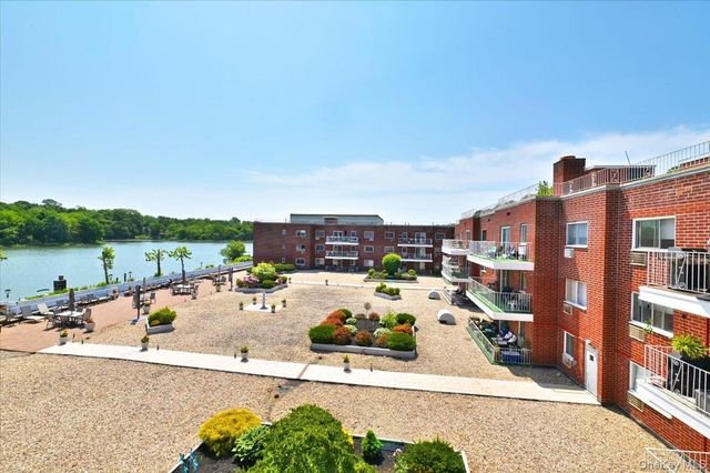 320 E Shore Road E 6B, Great Neck, NY 11023