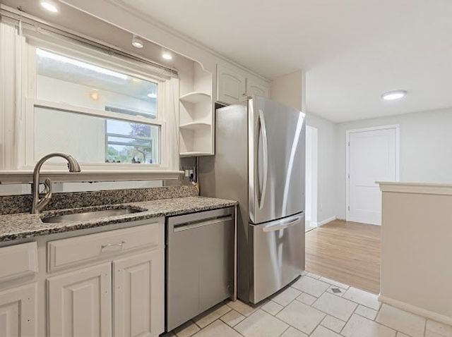 22 Kwedar Ave, Stoughton, MA 02072
