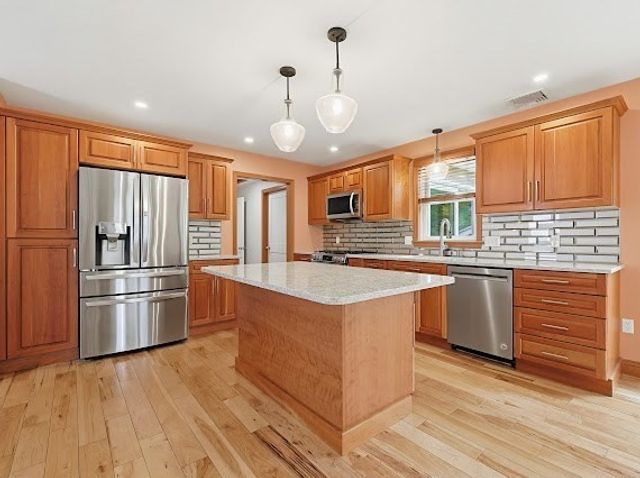22 Kwedar Ave, Stoughton, MA 02072