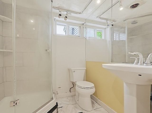 22 Kwedar Ave, Stoughton, MA 02072