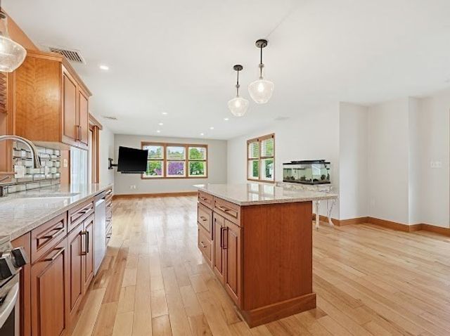 22 Kwedar Ave, Stoughton, MA 02072