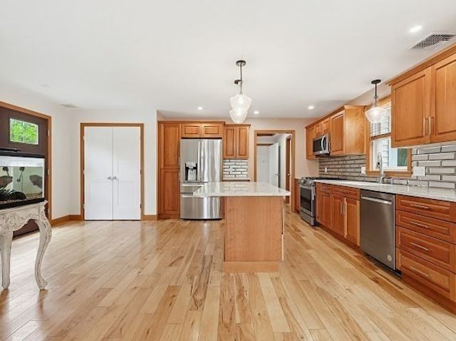 22 Kwedar Ave, Stoughton, MA 02072