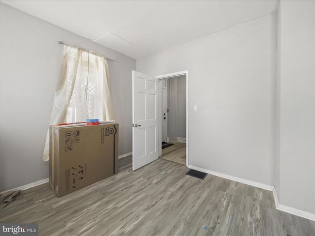 521 S 2ND ST, Chambersburg, PA 17201