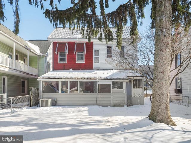 521 S 2ND ST, Chambersburg, PA 17201