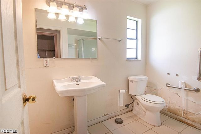 179 SE 4th ST, Cape Coral, FL 33990