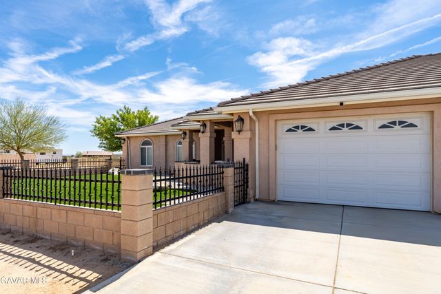 9828 Magnolia Avenue, California City, CA 93505