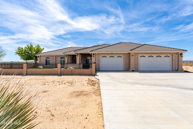 9828 Magnolia Avenue, California City, CA 93505