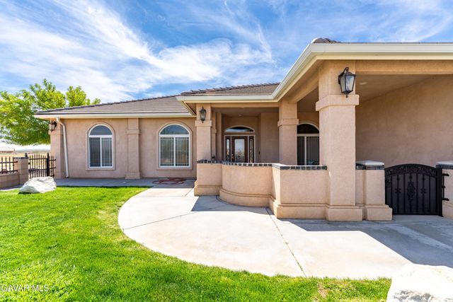 9828 Magnolia Avenue, California City, CA 93505