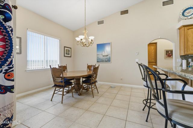 9828 Magnolia Avenue, California City, CA 93505