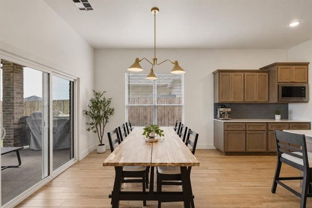 149 Sage Brush Way, Edmond, OK 73025