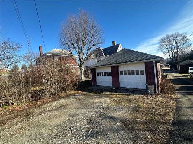 809 Arthur Avenue, Scottdale, PA 15683