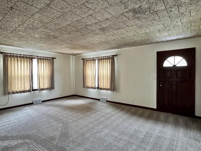 536 W Racine STREET, Jefferson, WI 53549