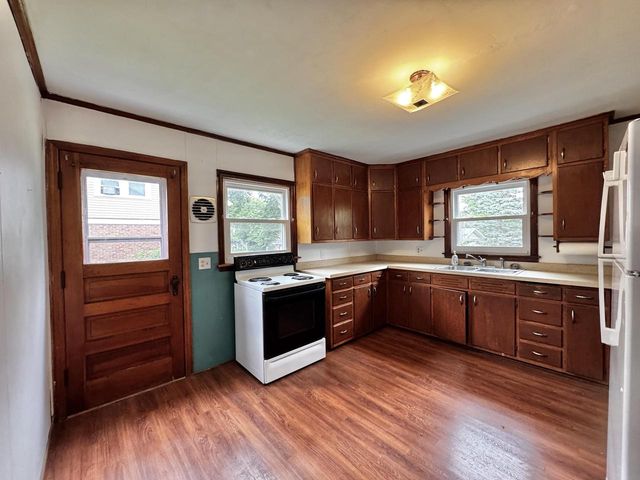 536 W Racine STREET, Jefferson, WI 53549