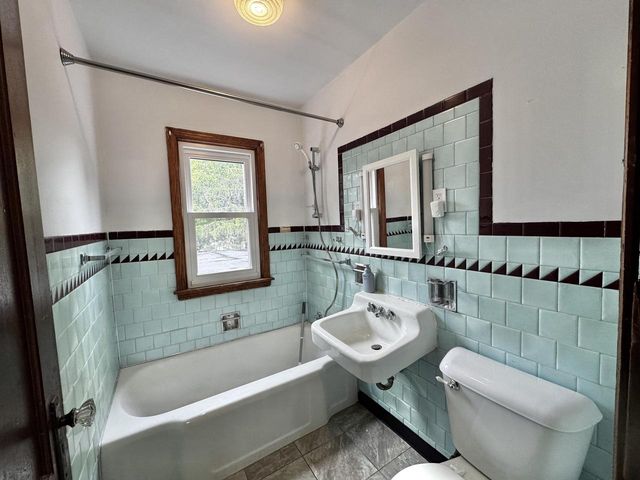 536 W Racine STREET, Jefferson, WI 53549