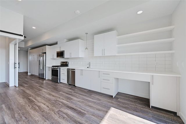 4004 Banister LN 303, Austin, TX 78704