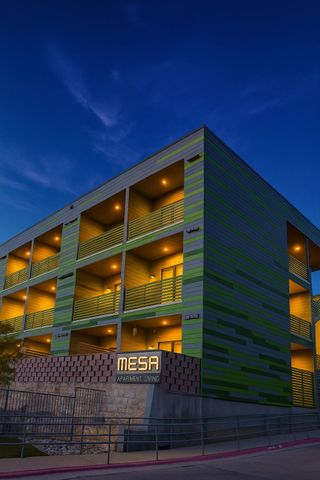 4004 Banister LN 303, Austin, TX 78704