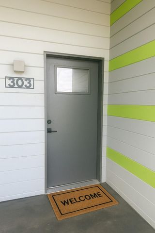 4004 Banister LN 303, Austin, TX 78704