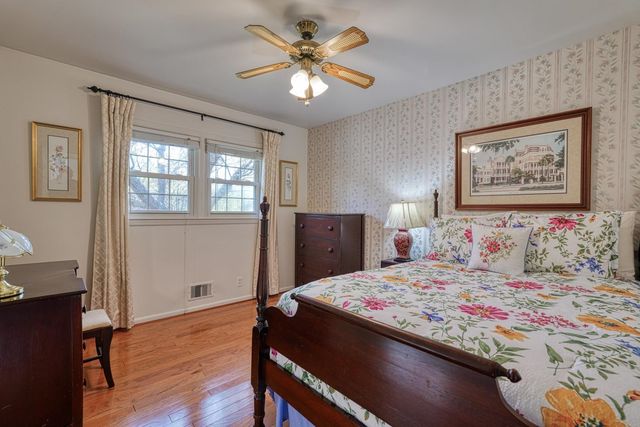 137 Whittier Place, Spartanburg, SC 29303