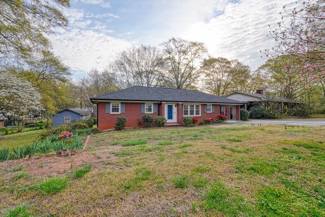 137 Whittier Place, Spartanburg, SC 29303