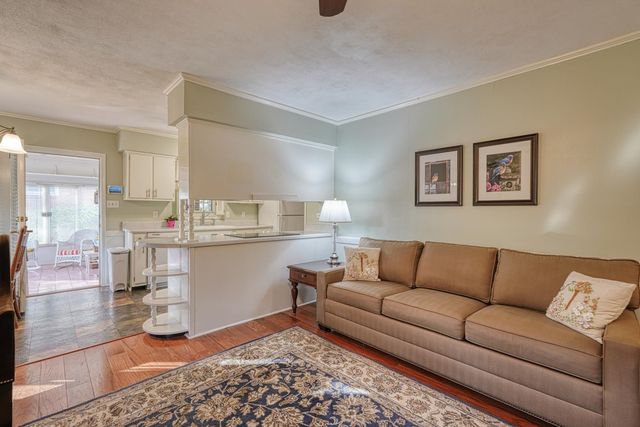 137 Whittier Place, Spartanburg, SC 29303