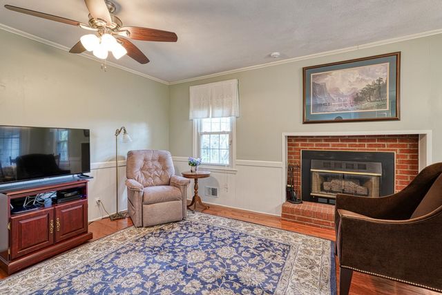 137 Whittier Place, Spartanburg, SC 29303