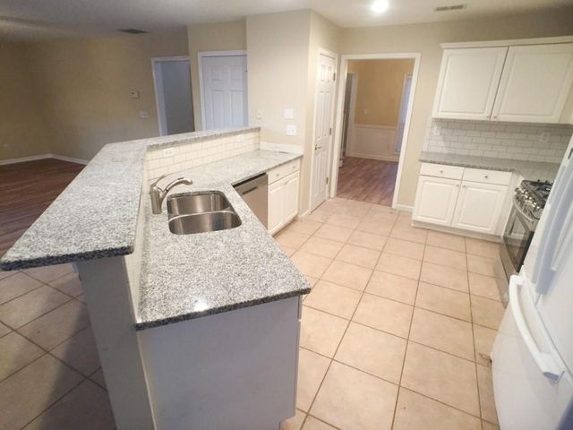 4615 Howell Farms Drive NW, Acworth, GA 30101