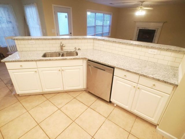 4615 Howell Farms Drive NW, Acworth, GA 30101