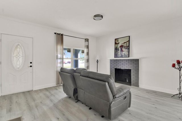 500 N 13TH STREET, Leesburg, FL 34748