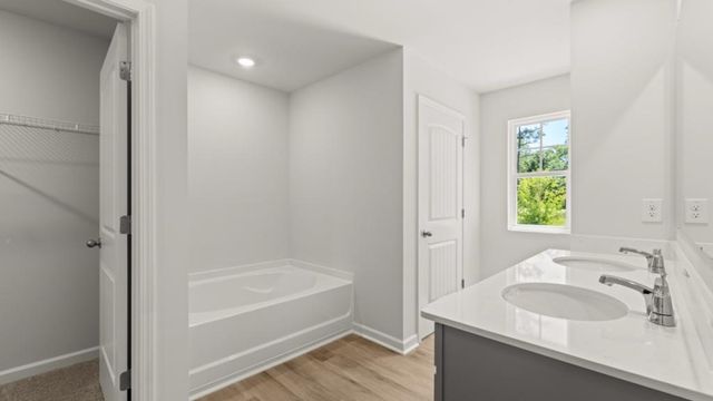4200 Kestrel Court, Gainesville, GA 30506