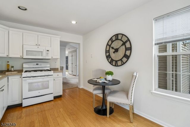 6 Dorchester Drive, Bernards Twp., NJ 07920