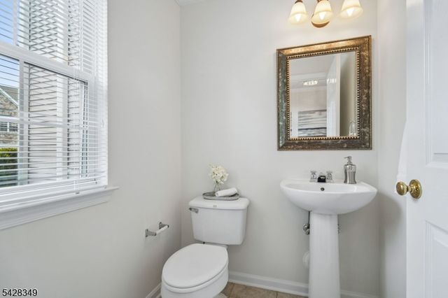 6 Dorchester Drive, Bernards Twp., NJ 07920