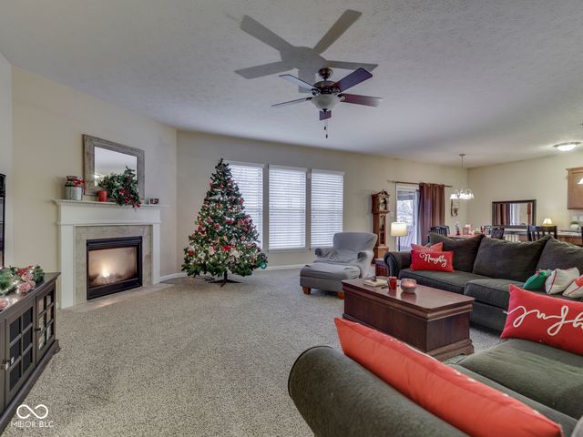 4687 Shady Ridge Row, Greenwood, IN 46143