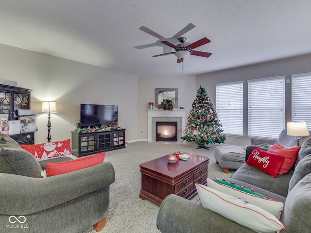 4687 Shady Ridge Row, Greenwood, IN 46143