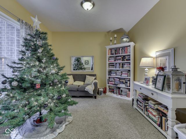 4687 Shady Ridge Row, Greenwood, IN 46143