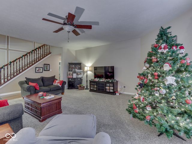 4687 Shady Ridge Row, Greenwood, IN 46143