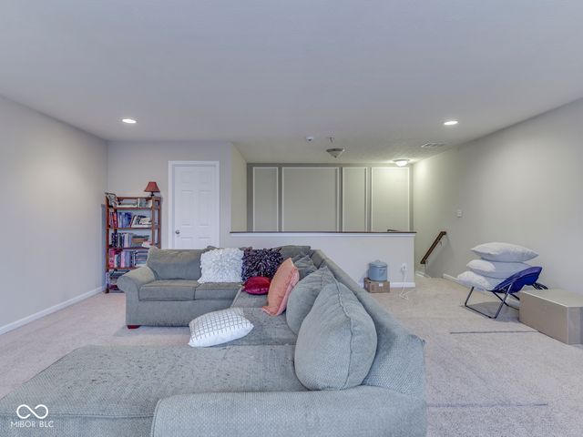 4687 Shady Ridge Row, Greenwood, IN 46143