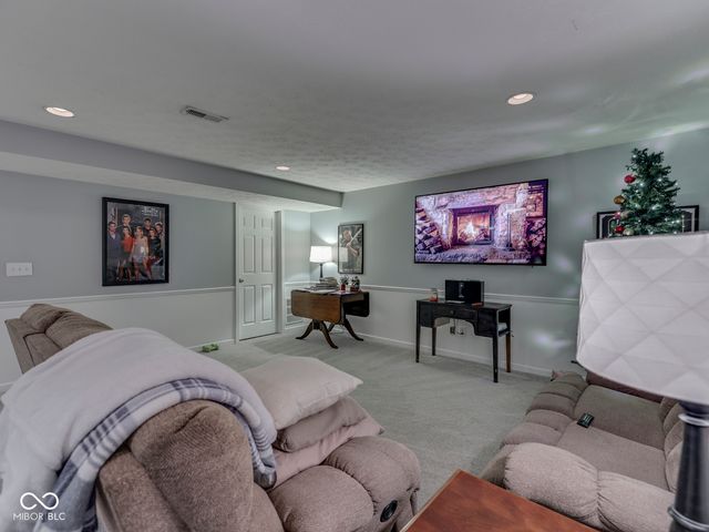 4687 Shady Ridge Row, Greenwood, IN 46143