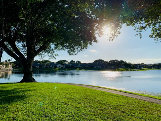 330 Palmwood Place P211, Boca Raton, FL 33431