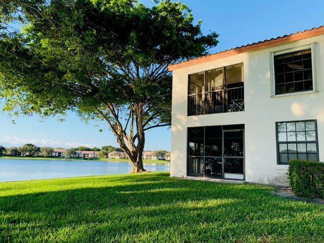 330 Palmwood Place P211, Boca Raton, FL 33431