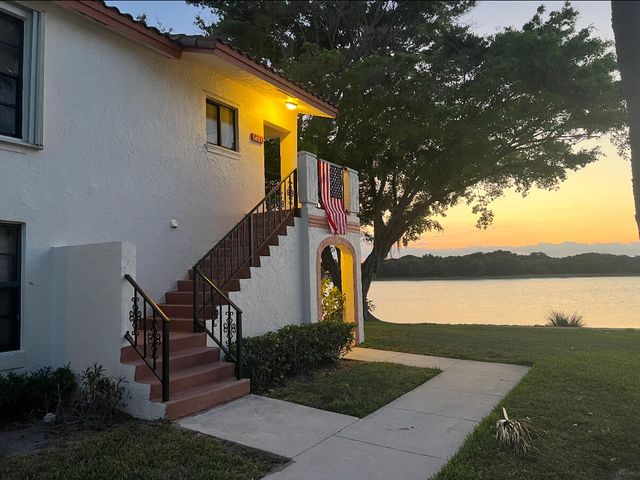 330 Palmwood Place P211, Boca Raton, FL 33431