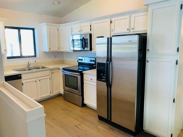 330 Palmwood Place P211, Boca Raton, FL 33431