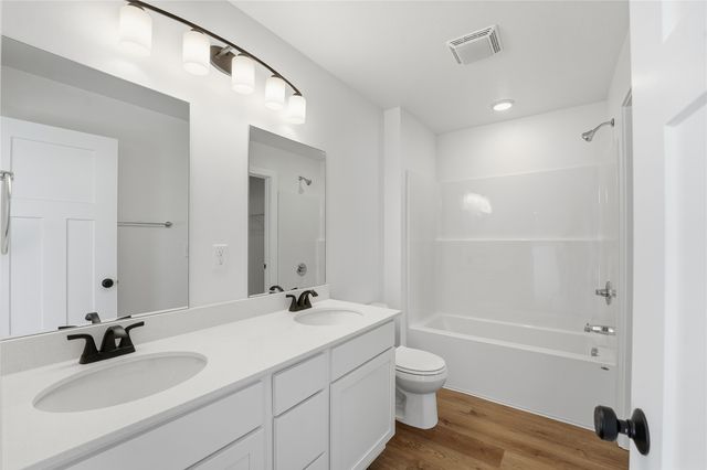 217 NW Waverly Drive, Waukee, IA 50263