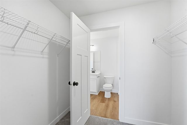 217 NW Waverly Drive, Waukee, IA 50263