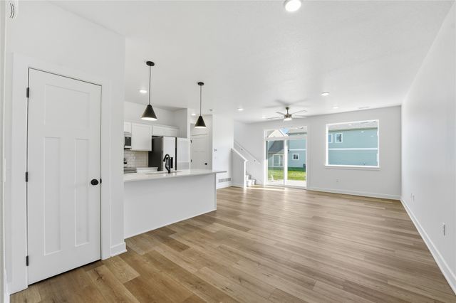 217 NW Waverly Drive, Waukee, IA 50263