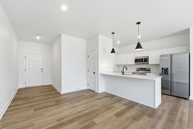 217 NW Waverly Drive, Waukee, IA 50263