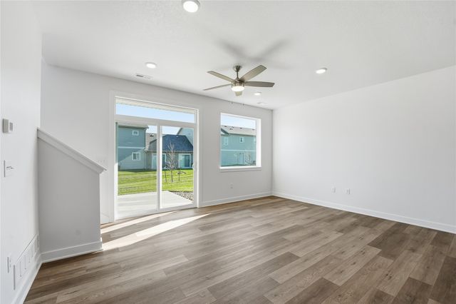 217 NW Waverly Drive, Waukee, IA 50263