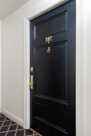 70 E Scott Street 307, Chicago, IL 60610